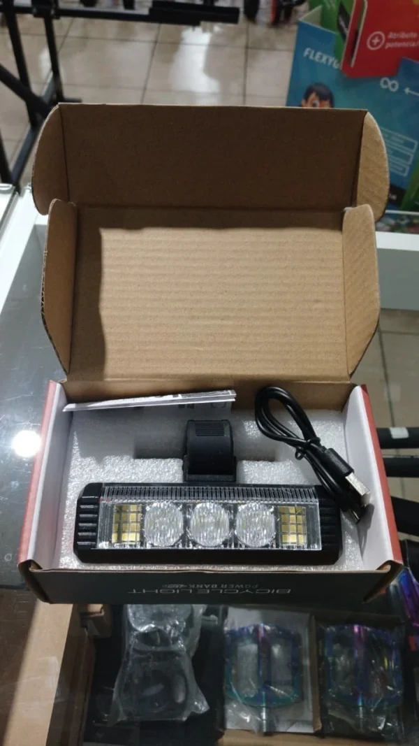 Luz Delantera Recargable 1200 Lúmenes USB para Bicicleta