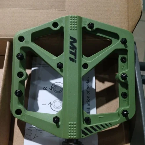 Pedales Plataforma MTI Verde Militar para Bicicleta Stunt